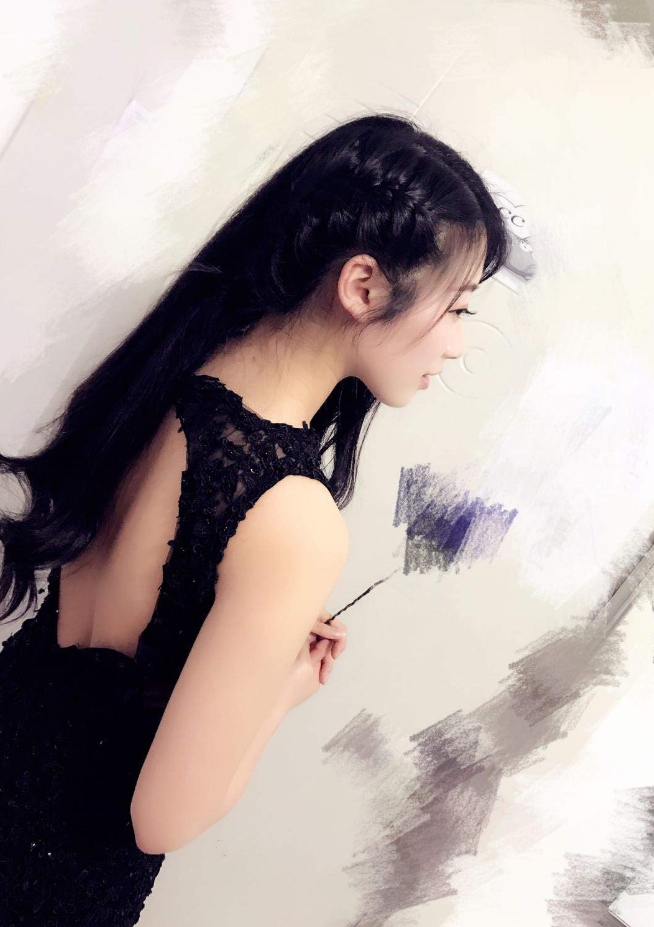 极品美女清新可人 她就是主播CC2