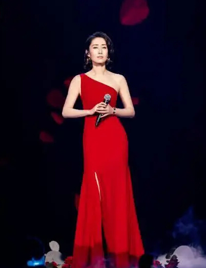 刘敏涛表情管理失控，唱歌太忘我像是“喝醉了”2