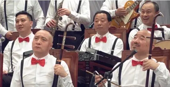 赵本山携赵家班合体表演 神仙阵容画风搞笑2