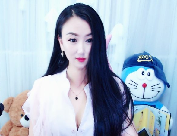 美女主播