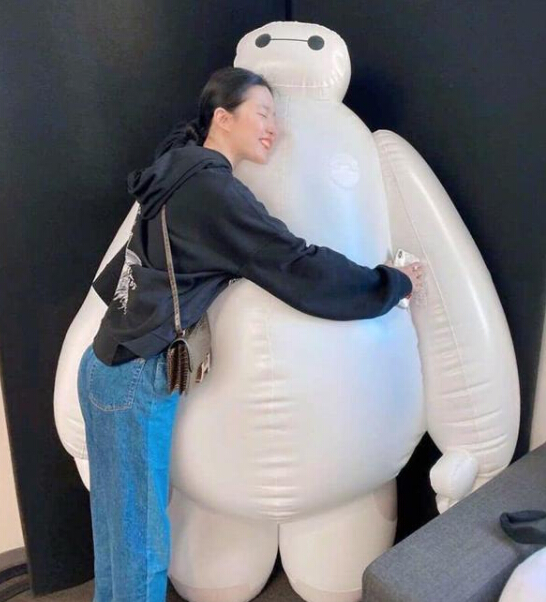 仙女姐姐刘亦菲晒美照 童趣十足1