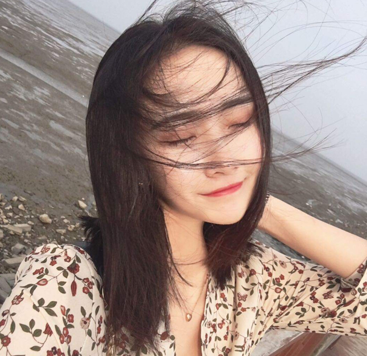 甜美主播尹安 笑起来真好看2