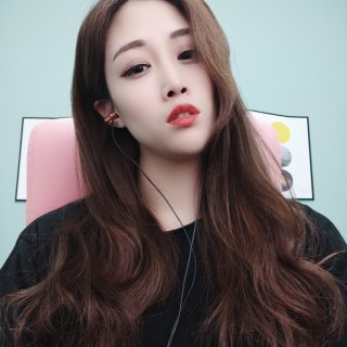 520主播婷范儿收到求婚甜蜜礼物3