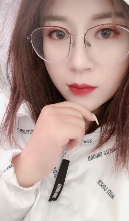 大眼美女主播浅笑 青春养眼元气满满3