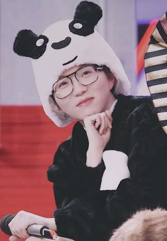 薇娅感恩节毛不易献唱