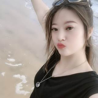 恭喜美女主播莹小欠升级2