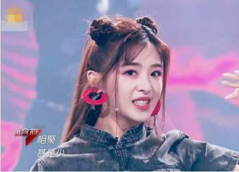 31岁的她再次走红 张含韵少女感犹如公主3