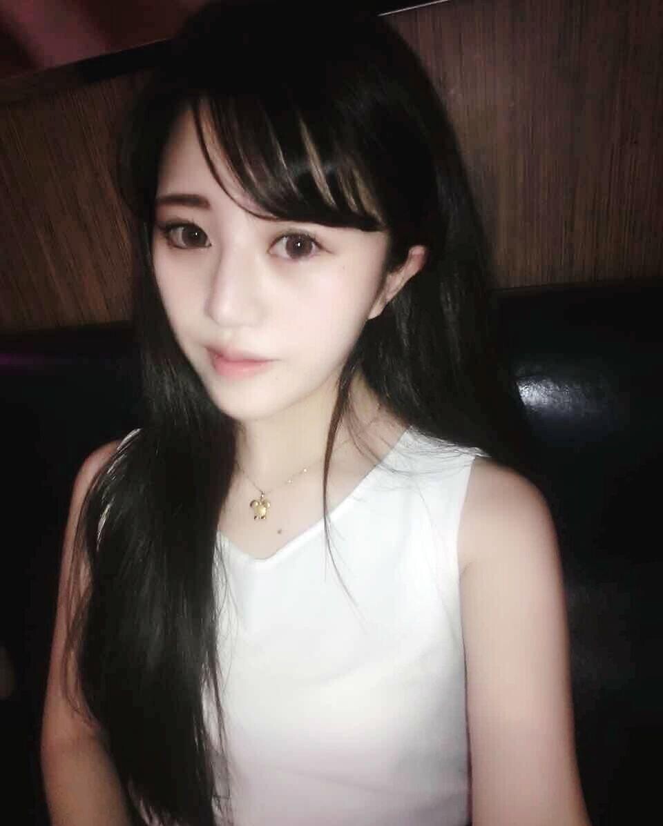 美女主播雅芙