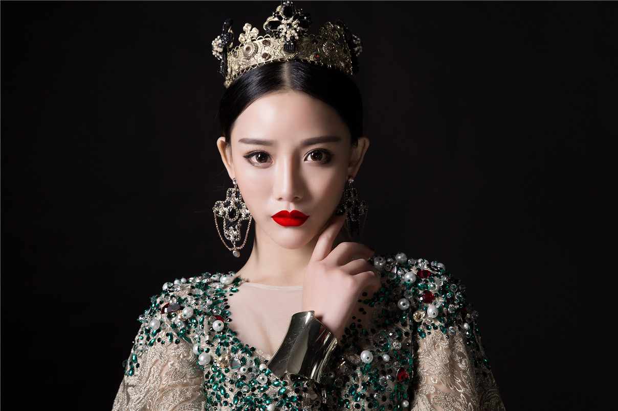 美女主播艾蕊就有大哥开了守护2
