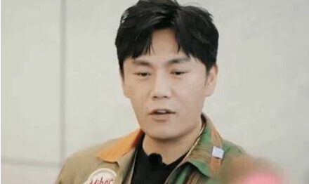 汪小菲约秦昊爬山 不坐缆车的那种1