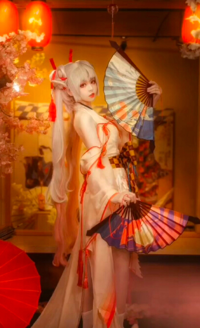 喜欢cos的美女主播兔馒头2