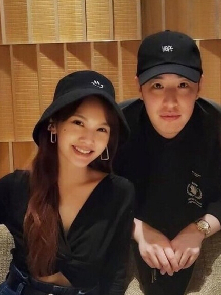 杨丞琳听到潘玮柏结婚喜讯，激动落泪2