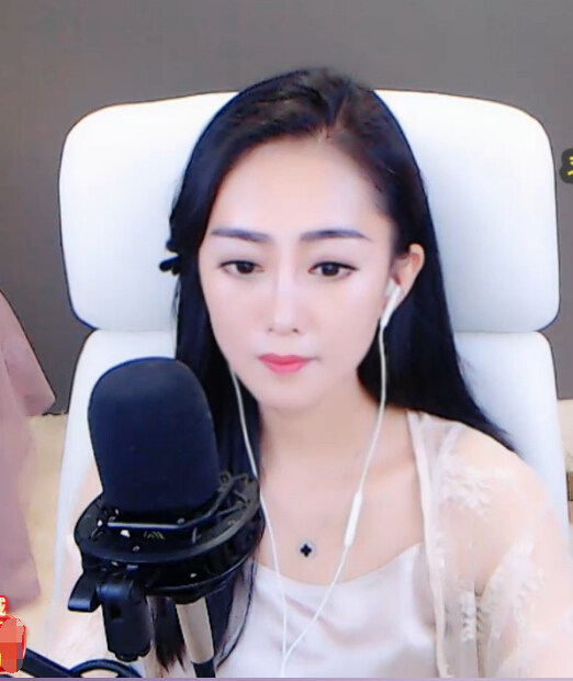 有点呆萌的新人主播桐桐2