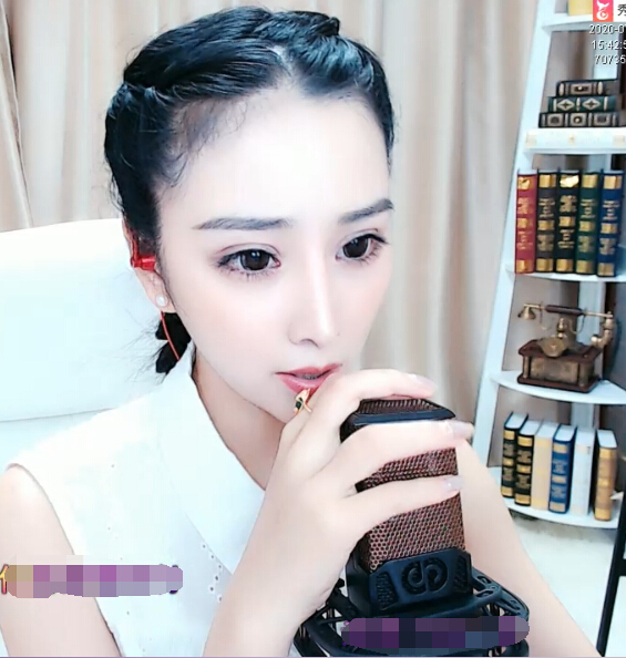 恭喜主播魅 •影 如雨随行成功抢占热门榜2