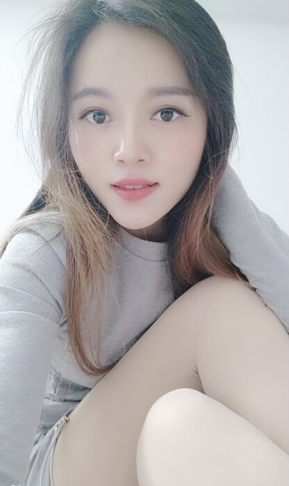 美女直播间 大哥向主播撒娇怪主播2