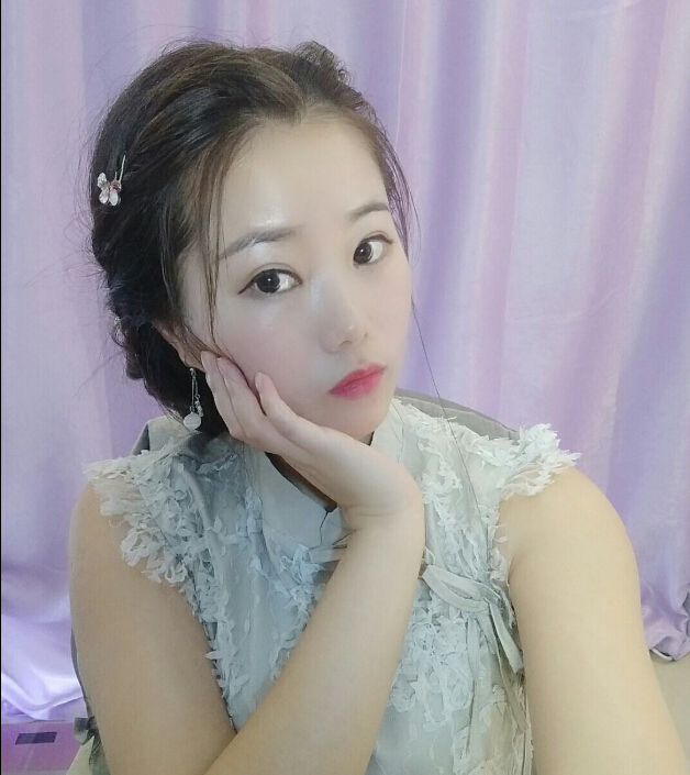 美女直播秀 主播说自己是汽水做的1
