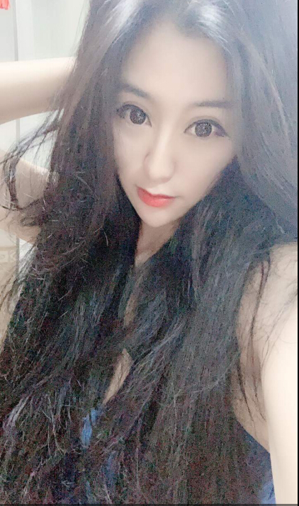 美女主播雨感动升级，大哥为其豪刷婚礼2