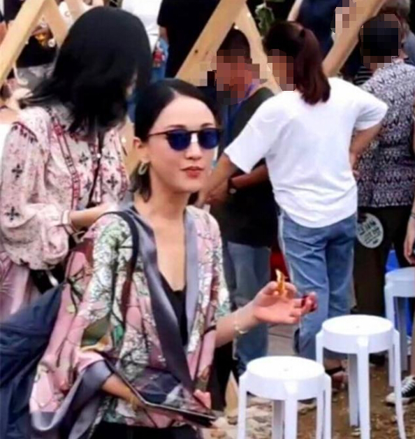 周迅姚晨阿雅同框 三位美女各有特点3
