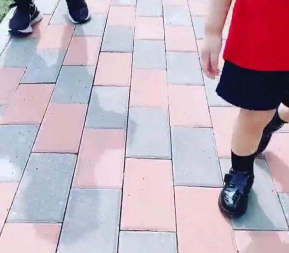 陈妍希儿子上幼儿园