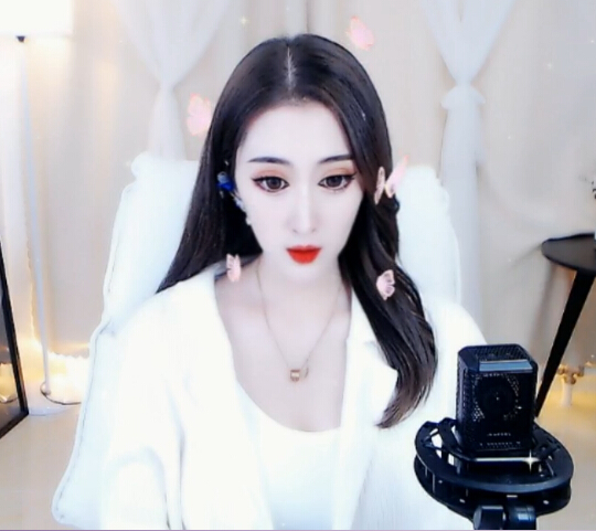 高颜值美女主播球球1