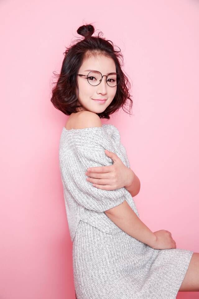 主播美女广州志玲姐姐直播了 上万人都再看她2