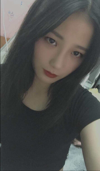 甜美可爱美女主播小瑜2