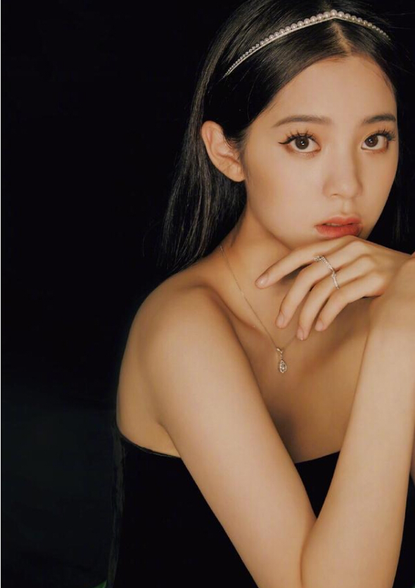 欧阳娜娜出席爱乐乐团20周年2