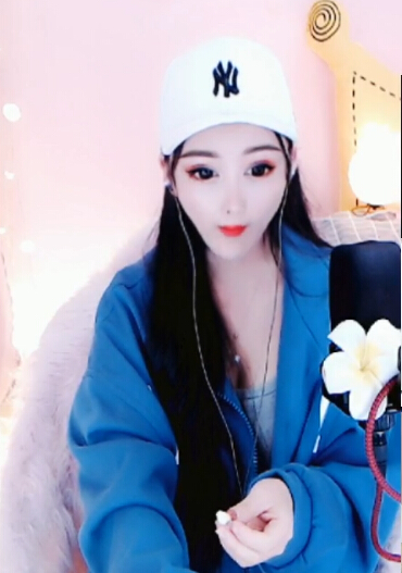 清新脱俗的美女主播南小珂2