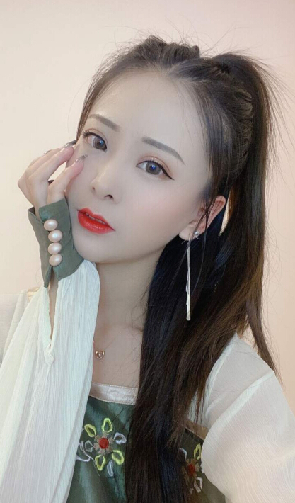气质主播南栀唱这首歌，温柔深情太好听了2