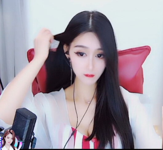 美女主播间梦朦胧 温婉恬静的美2