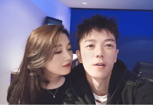 王栎鑫宣布离婚：我先下车了1