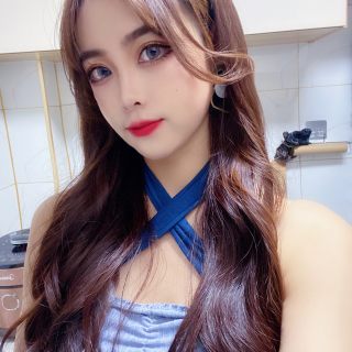两位猫系美女主播pk 你喜欢哪一款?2