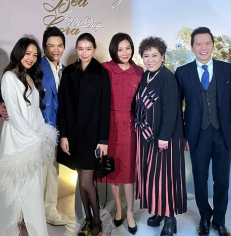 向佐女儿百日宴现场气氛热闹无比，各界大佬齐聚1