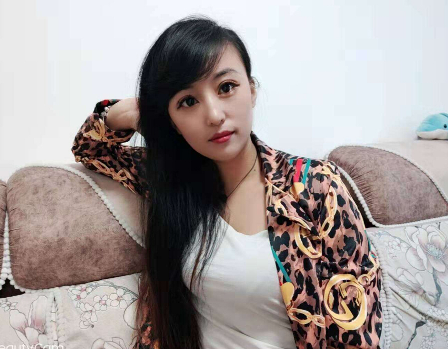 免费视频交友 油嘴滑舌的美女你想认识吗?1