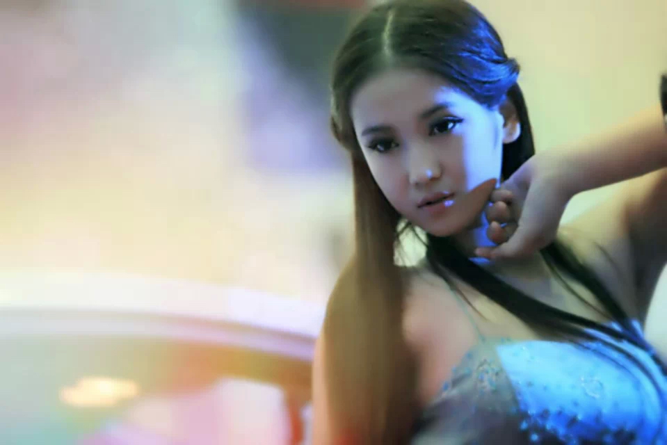 可爱美女直播间跳舞 小小的抢拍好可爱!1