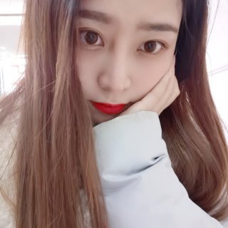 美女主播新人灵儿 成功抢占热门2