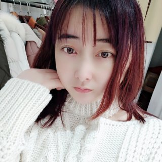 安徽美女主播伊伊 经典歌曲《百万个吻》唱的很热情1