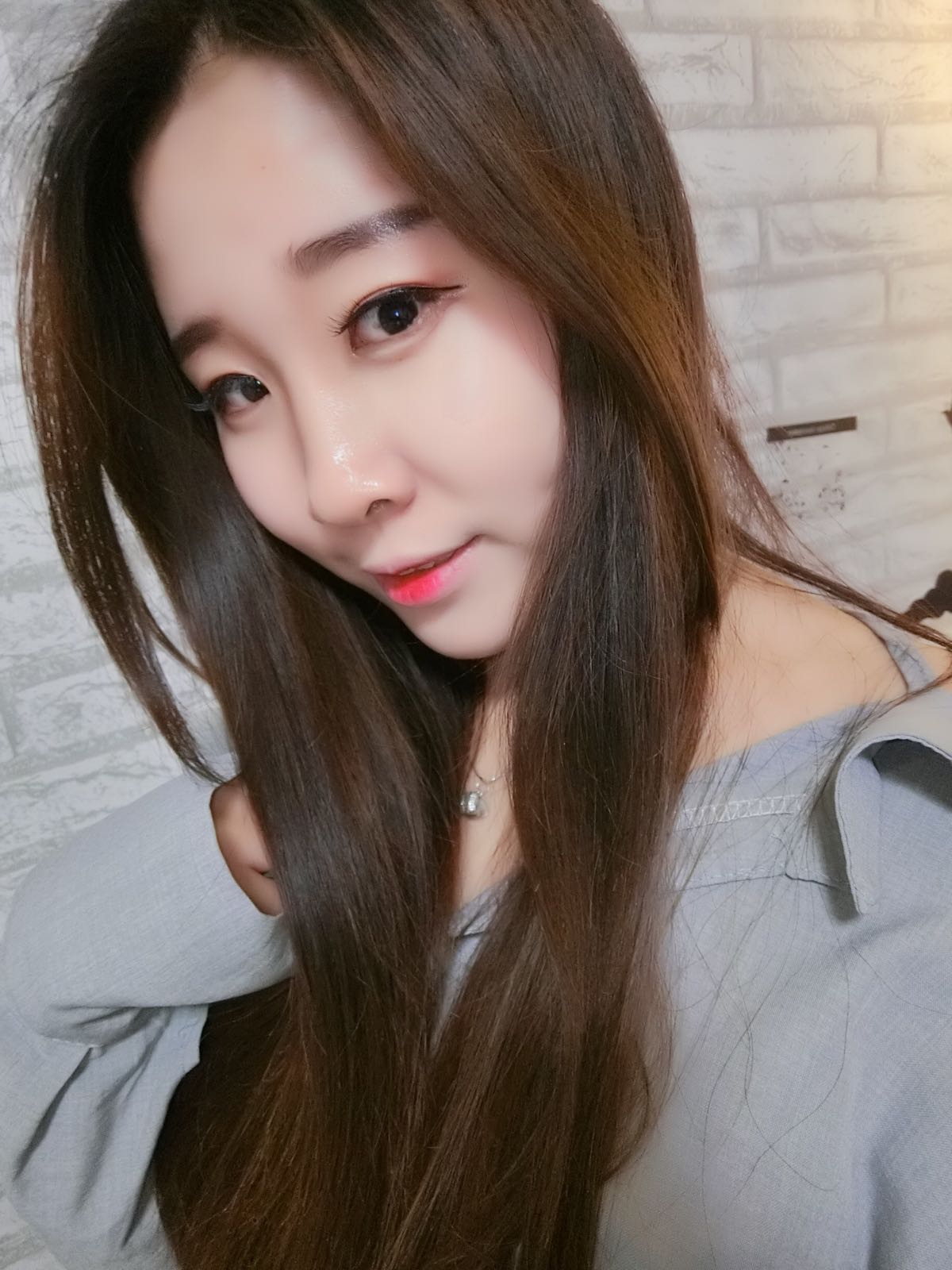 人气美女主播，要做一个向日葵女孩2