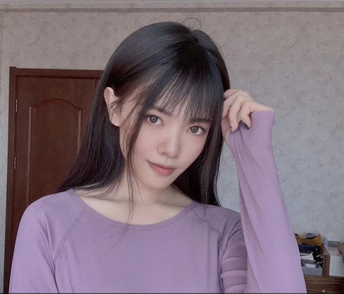 推荐美女主播视频秀，今天的主播好紫1