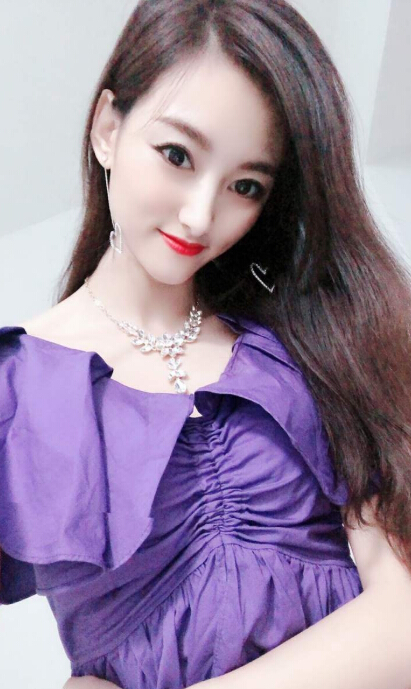 推荐美女主播视频秀，今天的主播好紫2