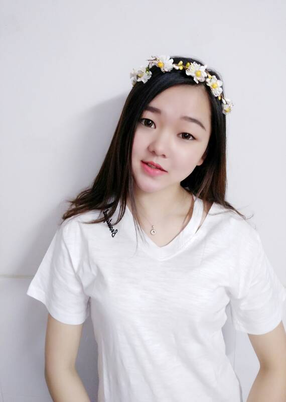 气质美女主播小钙钙 对你有好感了1