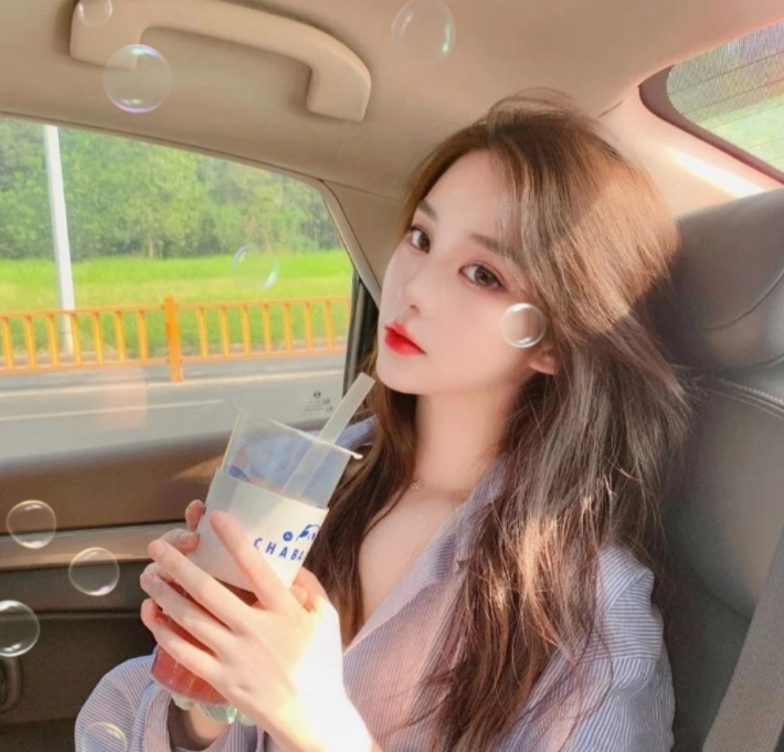 美女热舞视频直播 主播的蝎子舞太惊艳了1