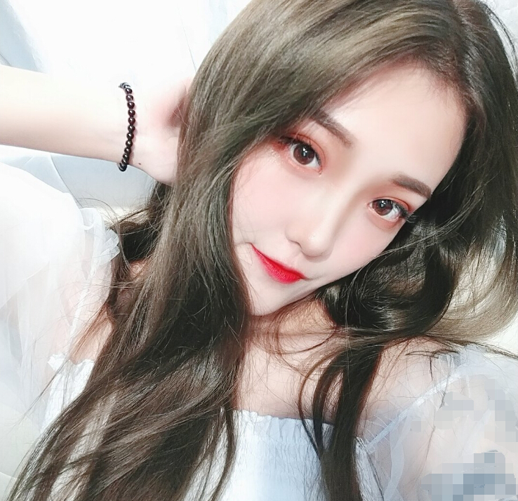 美女热舞直播 甜甜的爱心手势舞跳给你喜欢的人看1