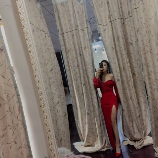 俏皮治愈系美女主播直播间2