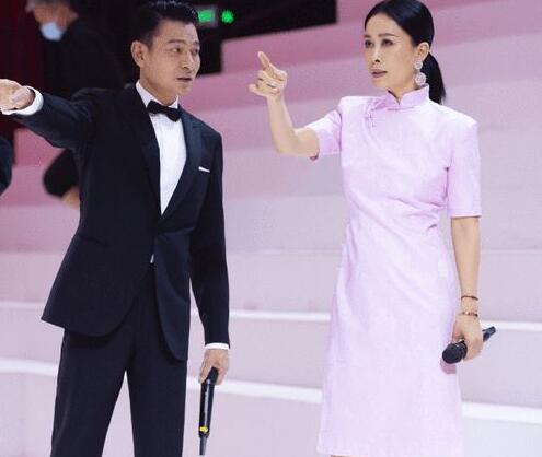 天王天后罕见同框!那英刘德华时隔24年再合作2