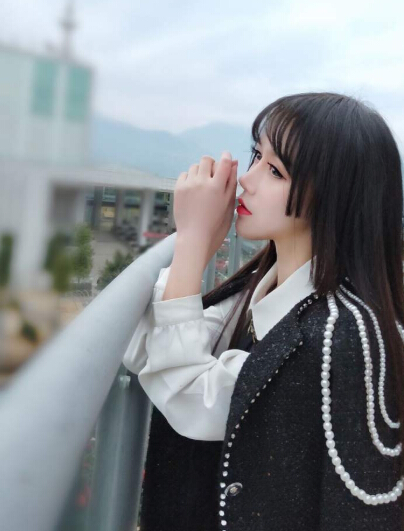 优雅丰腴美女跳舞直播间 微胖界的极品1