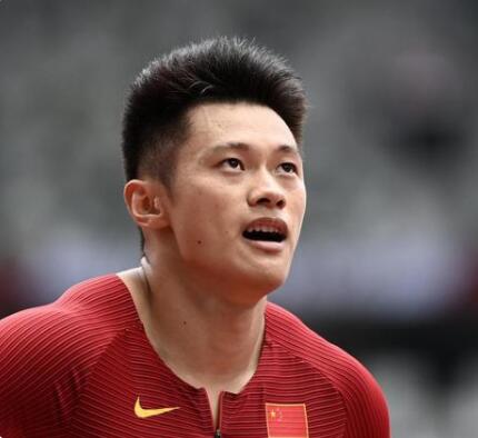 谢震业创造历史进200米半决赛1