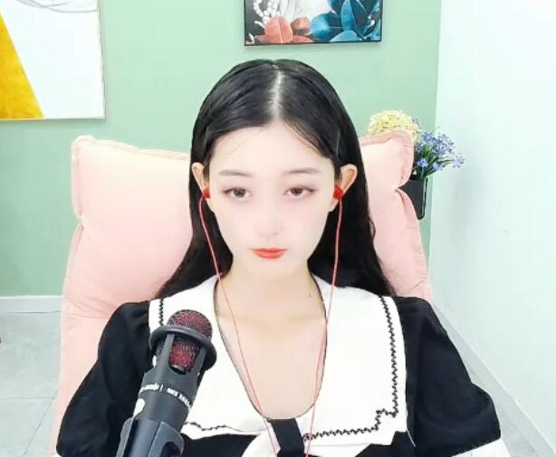 同城免费聊天室 主播连麦pk互动很刺激1