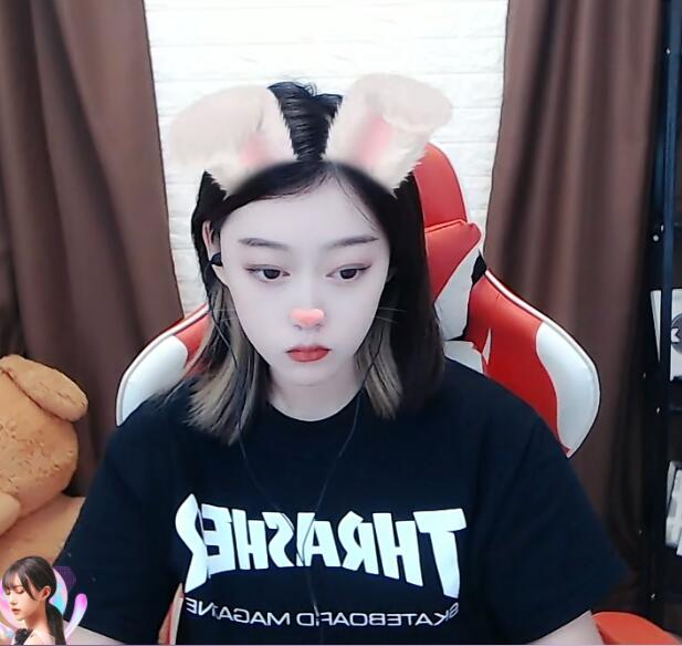 美女主播直播间 活泼可爱主播直播间超活跃2