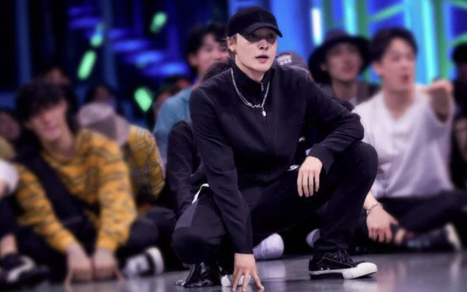 张艺兴《这就是街舞4》队长cypher 高难度大招炸裂全场